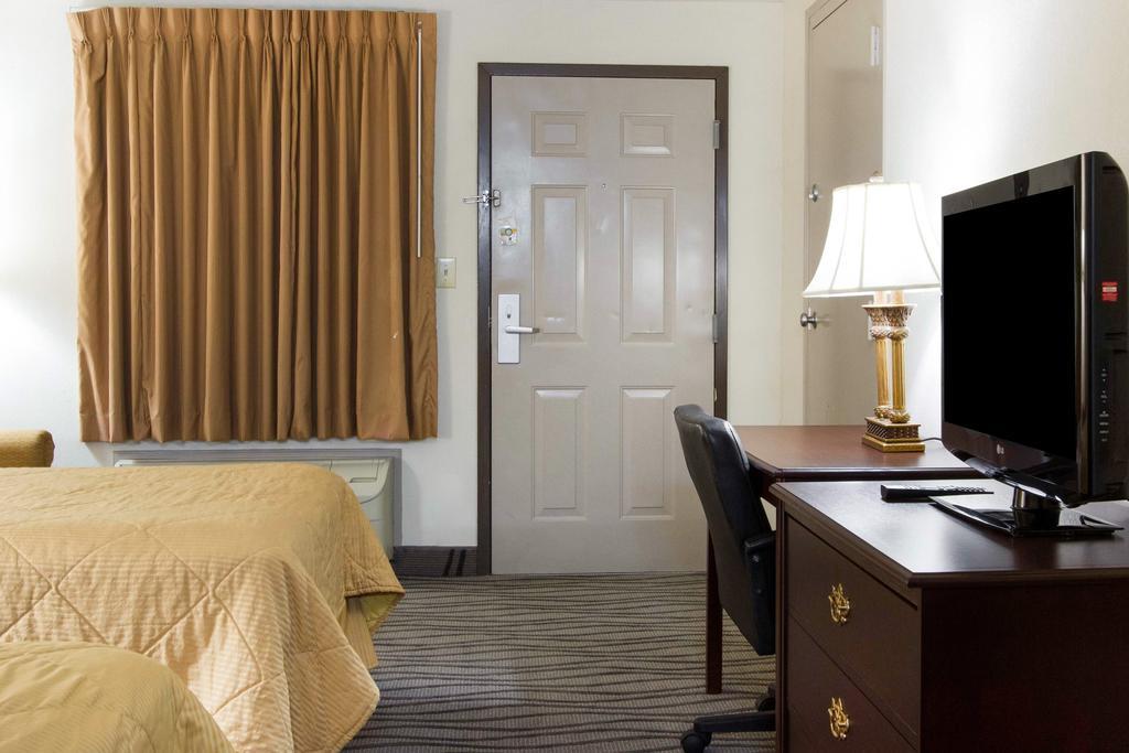 Executive Inn And Suites Enterprise Extérieur photo